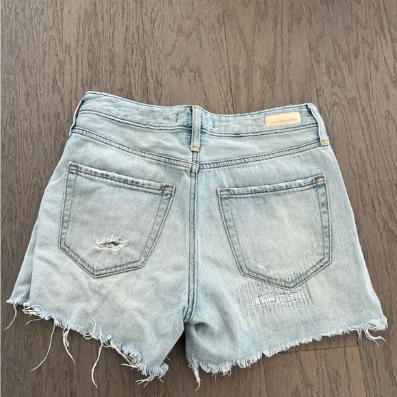 Abercrombie & Fitch Shorts 25 - Picture 4 of 4
